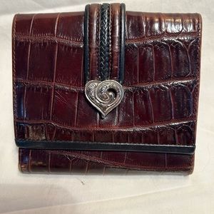 Brighton wallet, black and brown textured leather